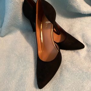 Merona pointed pumps